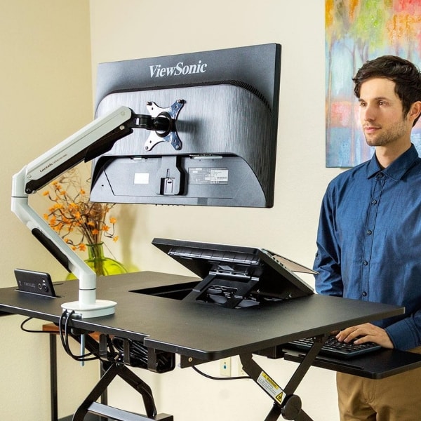 Loctek Q7 Single Monitor Arm 3D View Standing